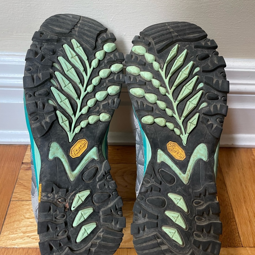 The North Face Hedgehog Fast Pack Low Hiking Shoes Women's 6 Gray Teal - Picture 4 of 9